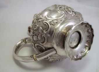 teapot with LAO 9191 mark