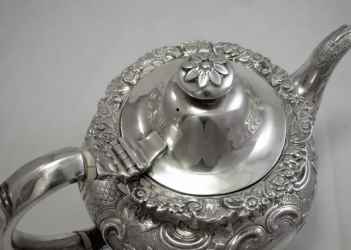 teapot with LAO 9191 mark