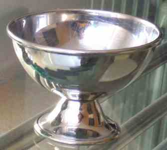 broad arrow on a bowl