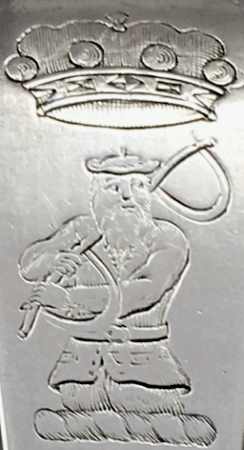 family crest: HAY