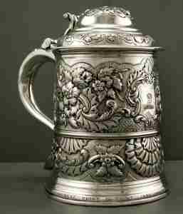silver tankard with Hoare family crest