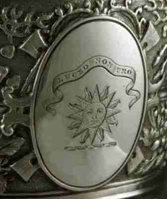family crest of Scottish family M'Hardie