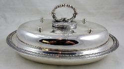 oval entre dish with remobable ring handle