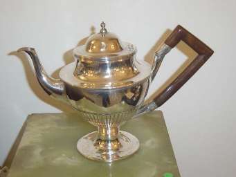 Teapot, Brazil 18th/19th century Teapot, Brazil 18th/19th century