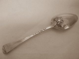 Hanoverian Shell Back pattern silver spoon