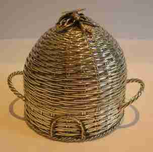 behive honey-pot