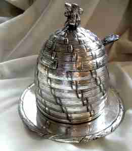 behive honey-pot