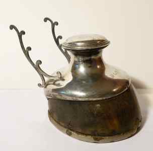 horse hoof inkwell