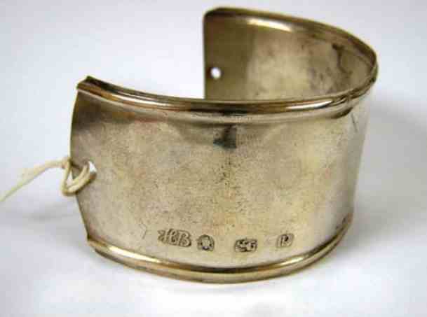 Trade bracelet