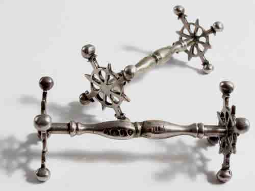sterling silver knife rest