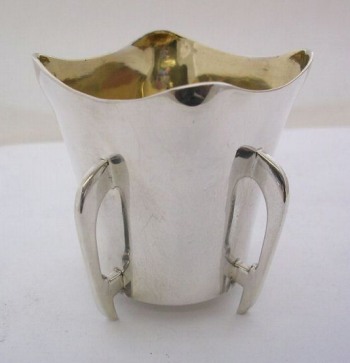 Sharman D. Neill, Dublin antique silver mether cup or christening mug