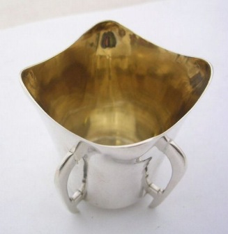 Sharman D. Neill, Dublin antique silver mether cup or christening mug