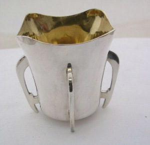 Sharman D. Neill, Dublin antique silver mether cup or christening mug