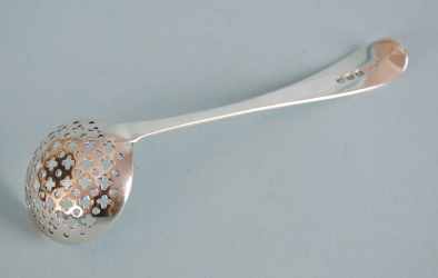 openwork silver sifter spoon, saw cutting technique, London 1829