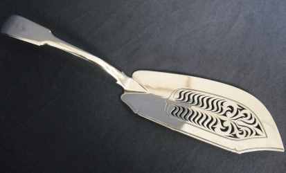 openwork silver fish slice, saw cutting technique, London 1819