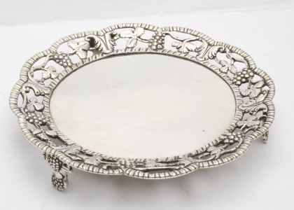 openwork silver salver, saw cutting technique, Dublin 18th century