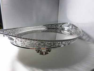 openwork silver tray, saw cutting technique on the rim, The Netherlands 1911