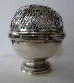 silver sponge box