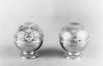 silver sponge and soap box