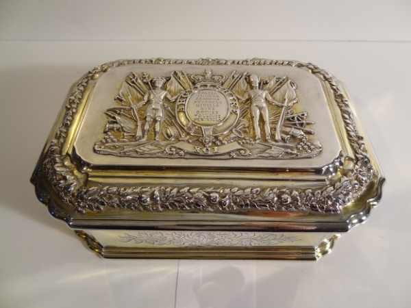 tontine snuff box