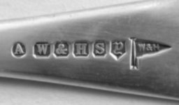 Walker & Hall silverplate mark Gothic lowercase 'y', flag type B, shield type 2