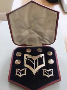 silver and button set retailed by Vickery of Regent Street, London (beginning 20th century)-courtesy David John Coyle