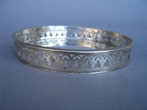 silver wine coaster: Genova (Italy) 1824