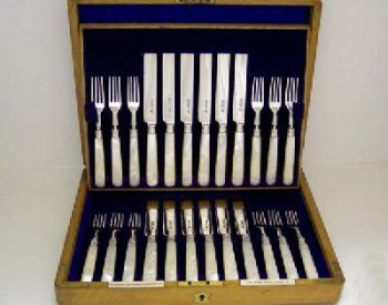 silver cantee: Goldsmith & Silversmiths Co 1904