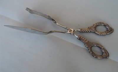 pastry server with sterling silver handles