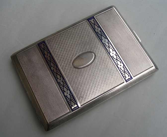 The Silver Cigarette Case [1913]