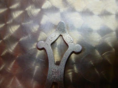 antique silver Art Deco compact spring loaded clip