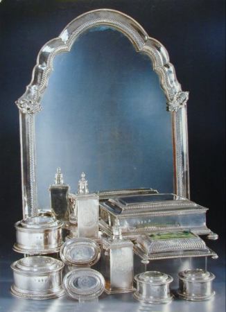 silver toilet set London 1699 silver toilet set London 1699