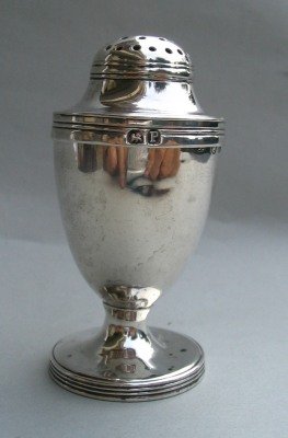 silver pepperette - London 1810 silver pepperette - London 1810
