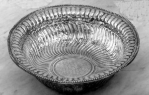 dish with waves and geometrical motifs dish with waves and geometrical motifs