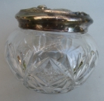 Webster Company - North Attleboro: crystal vase with silver cover Webster Company - North Attleboro: crystal vase with silver cover