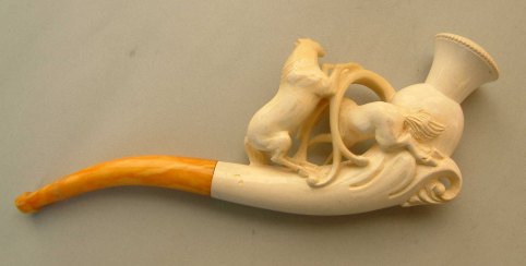 Austrian
sea-foam
(meerschaum)
pipe with horses